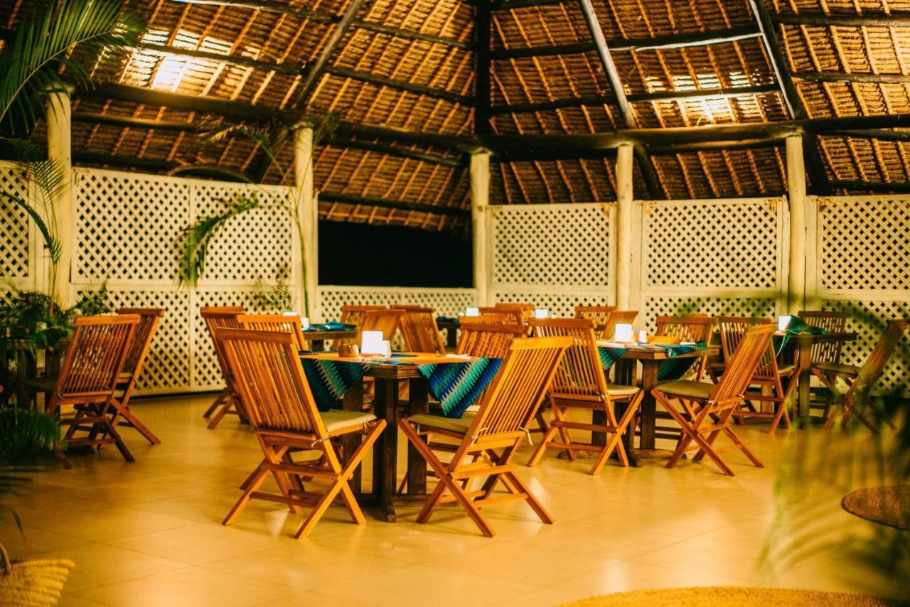 Kivuli Beach Resort Падже Екстер'єр фото